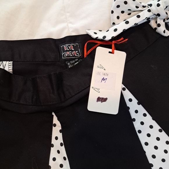 Dead Threads Rockabilly Skirt Goth Long A Line Polka Dot Black White Bow - Picture 10 of 12